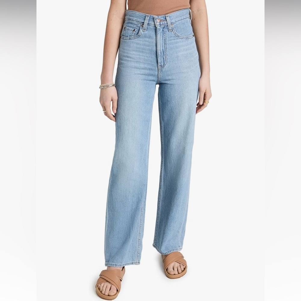 Levi’s high loose jeans sz. 29 light wash